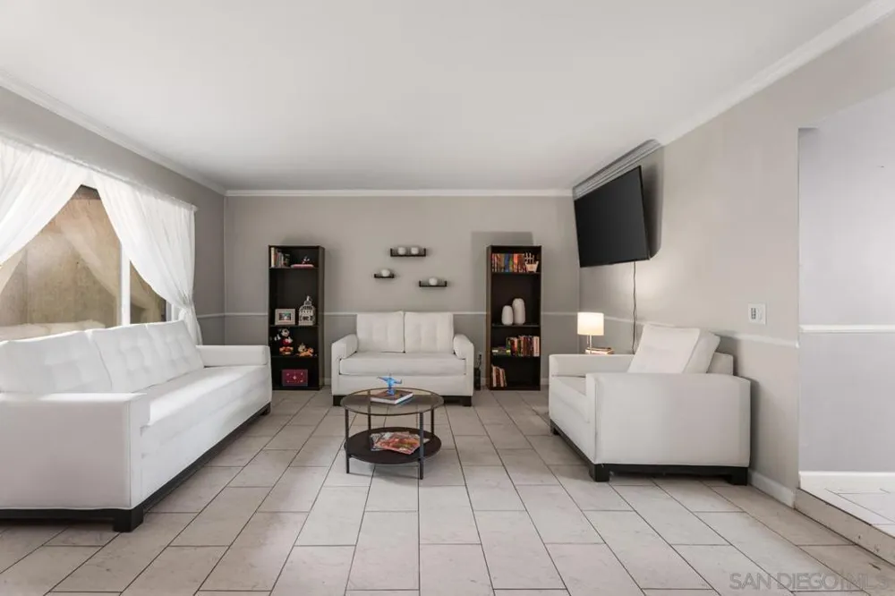 24381 Rutherford Ramona, CA 92065