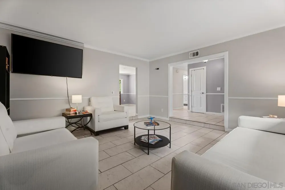 24381 Rutherford Ramona, CA 92065