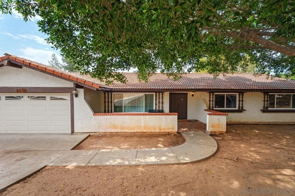 24381 Rutherford Ramona, CA 92065