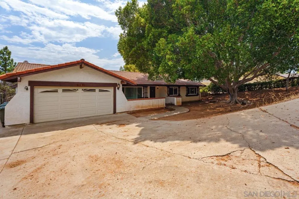 24381 Rutherford Ramona, CA 92065