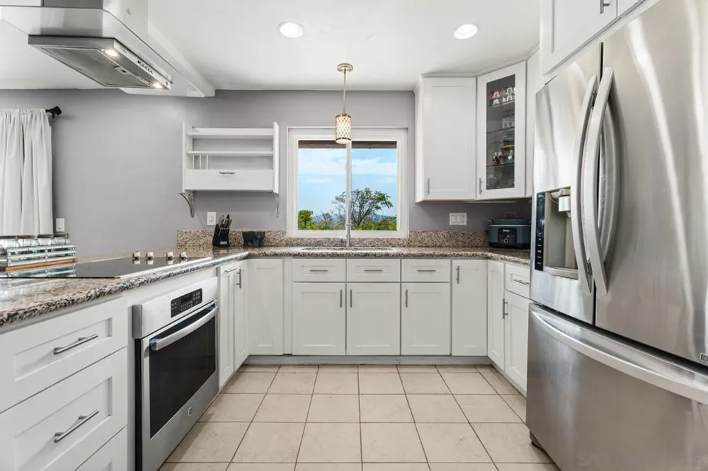 24381 Rutherford Ramona, CA 92065