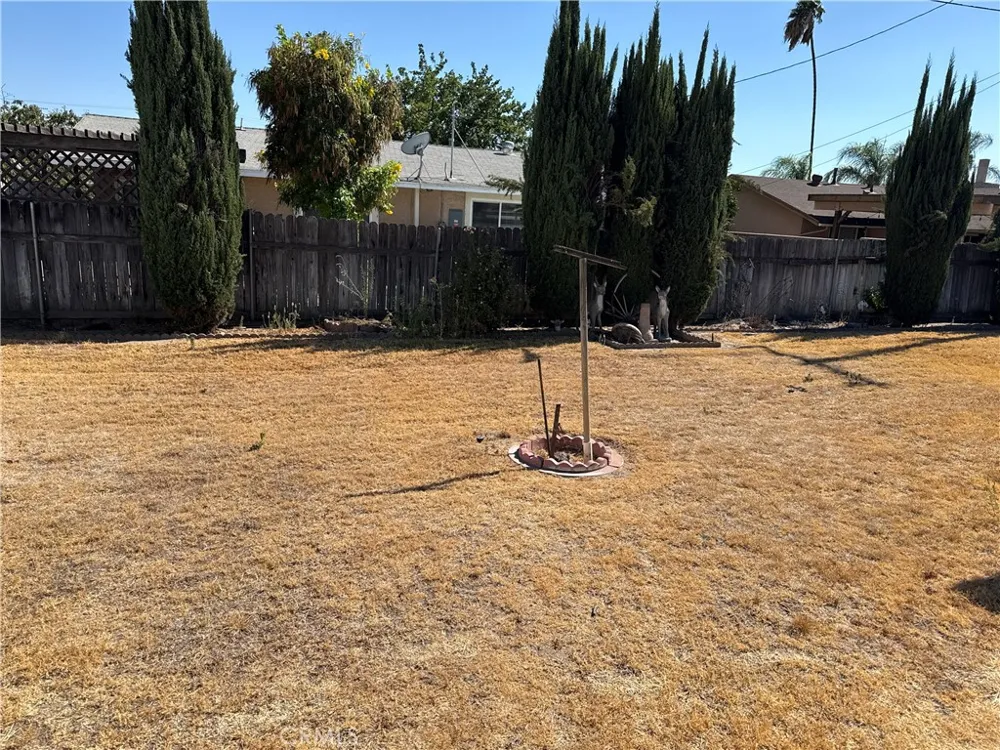 27349 7th Highland, CA 92346