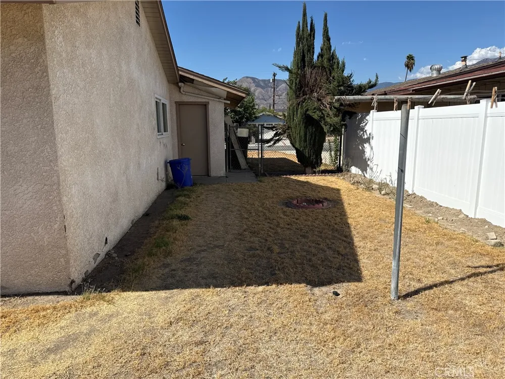 27349 7th Highland, CA 92346