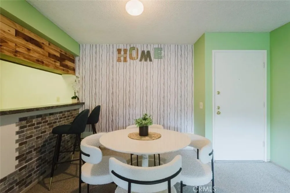 3481 Stancrest Drive #334 Glendale, CA 91208