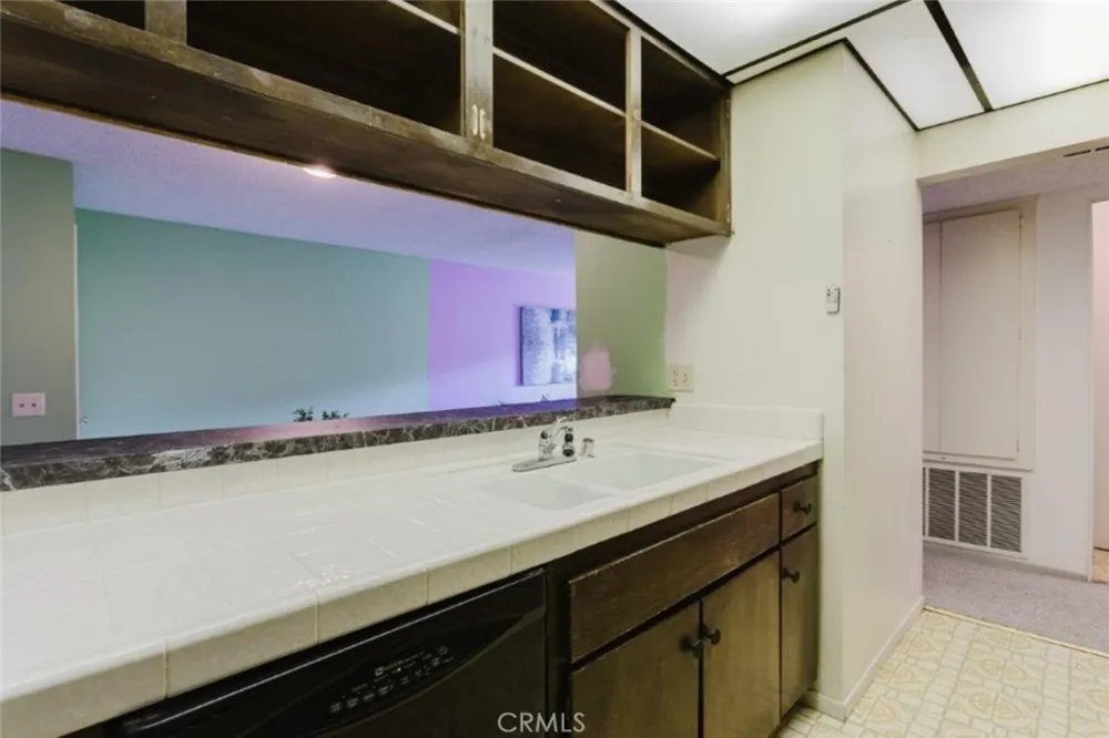 3481 Stancrest Drive #334 Glendale, CA 91208