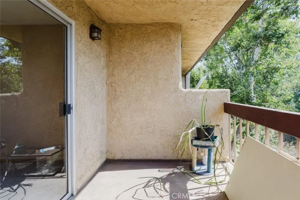 3481 Stancrest Drive #334 Glendale, CA 91208