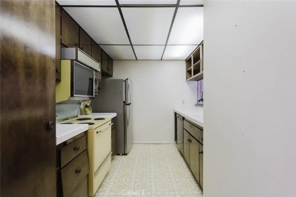 3481 Stancrest Drive #334 Glendale, CA 91208