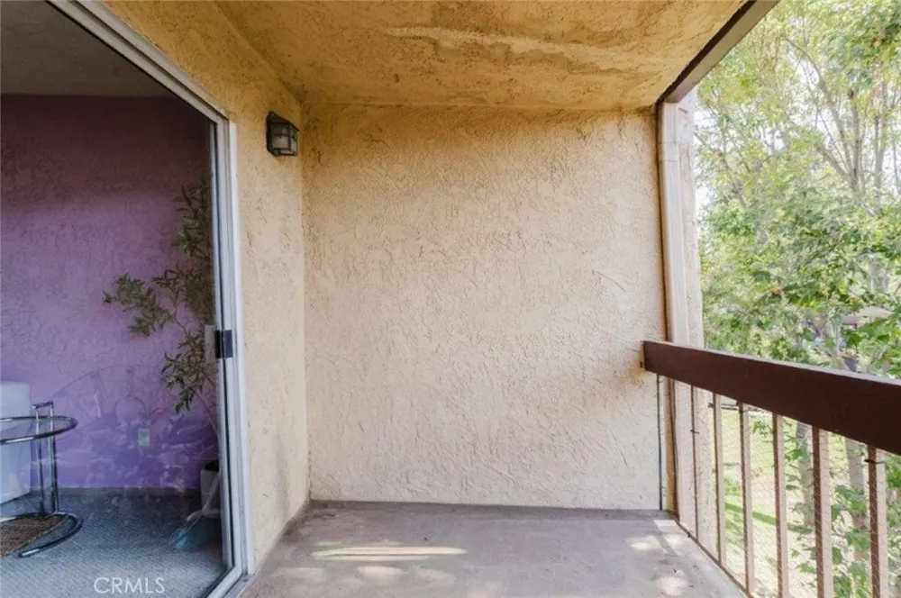 3481 Stancrest Drive #334 Glendale, CA 91208