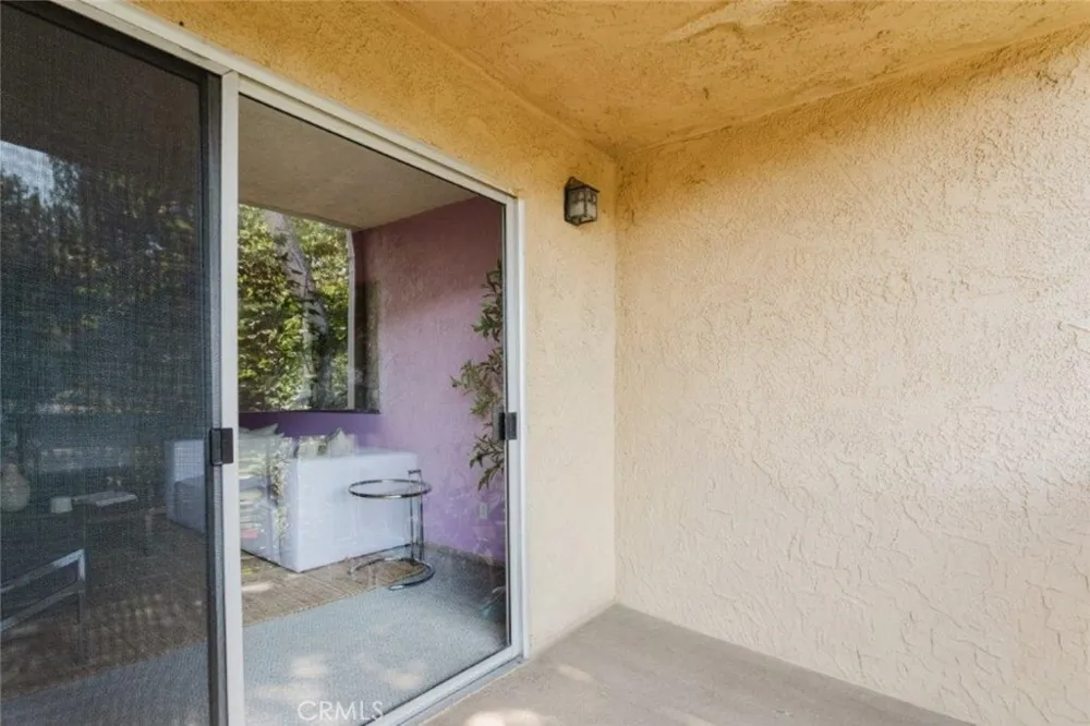 3481 Stancrest Drive #334 Glendale, CA 91208