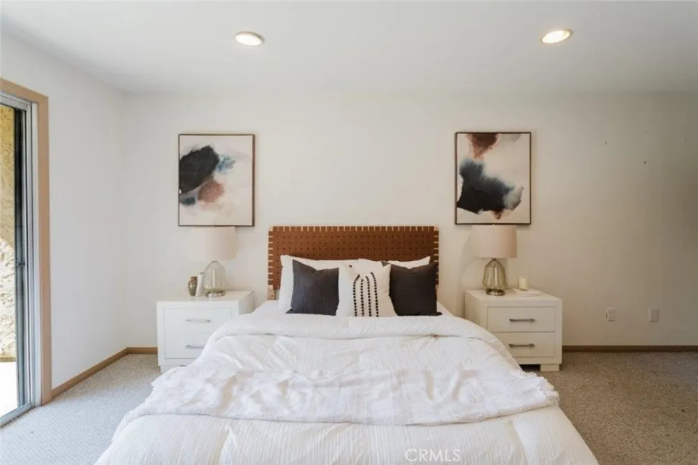 3481 Stancrest Drive #334 Glendale, CA 91208