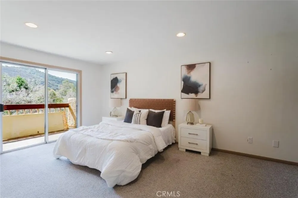 3481 Stancrest Drive #334 Glendale, CA 91208