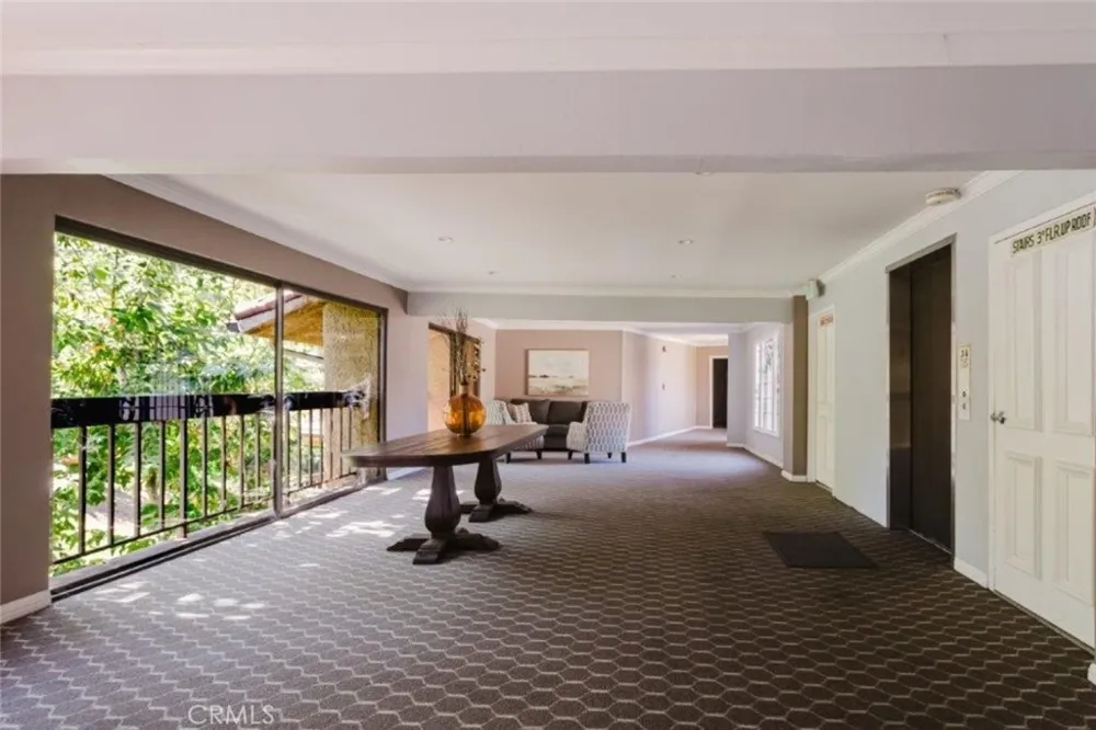 3481 Stancrest Drive #334 Glendale, CA 91208