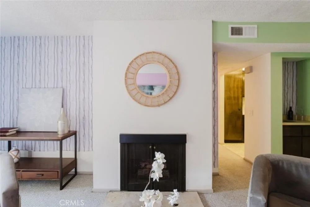 3481 Stancrest Drive #334 Glendale, CA 91208