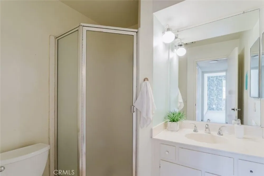 3481 Stancrest Drive #334 Glendale, CA 91208