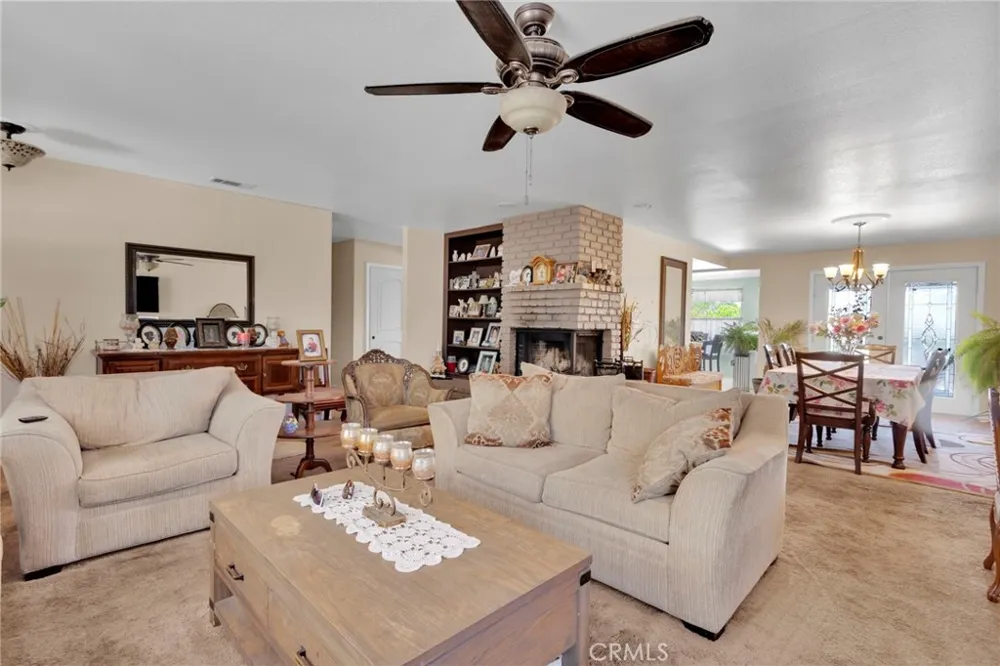 7313 Newhall Avenue Hesperia, CA 92345