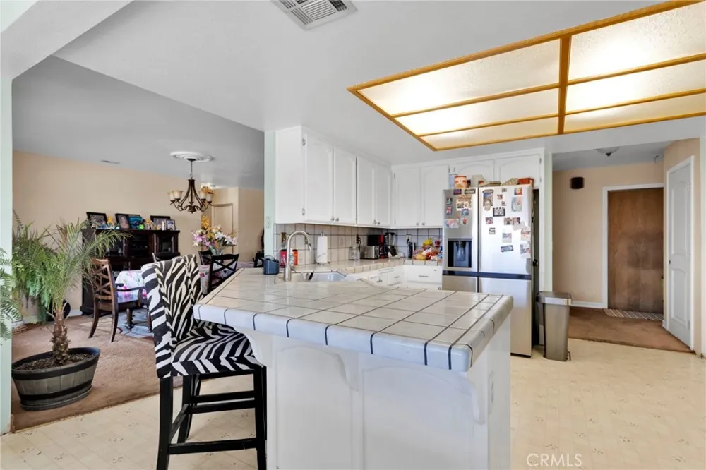 7313 Newhall Avenue Hesperia, CA 92345