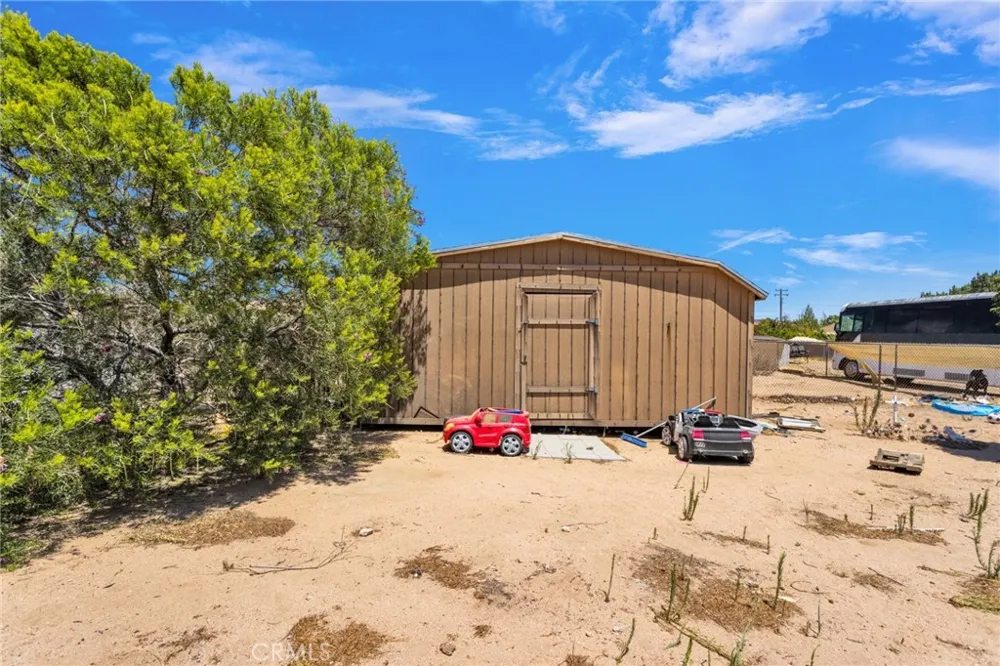 7313 Newhall Avenue Hesperia, CA 92345