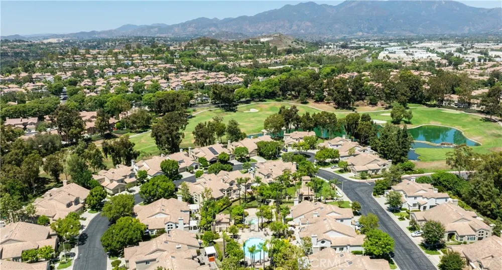 30 Calle Del Sur Rancho Santa Margarita, CA 92688