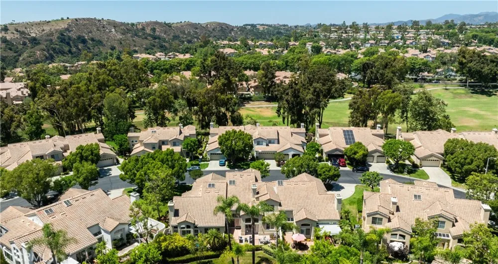 30 Calle Del Sur Rancho Santa Margarita, CA 92688