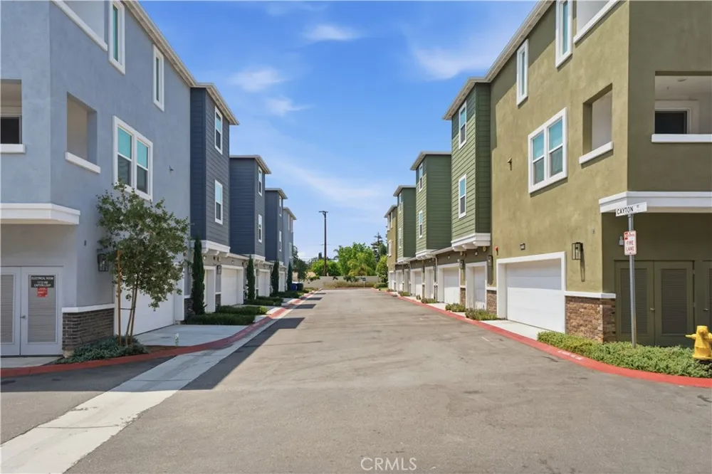 1756 Cayton Loop West Covina, CA 91790