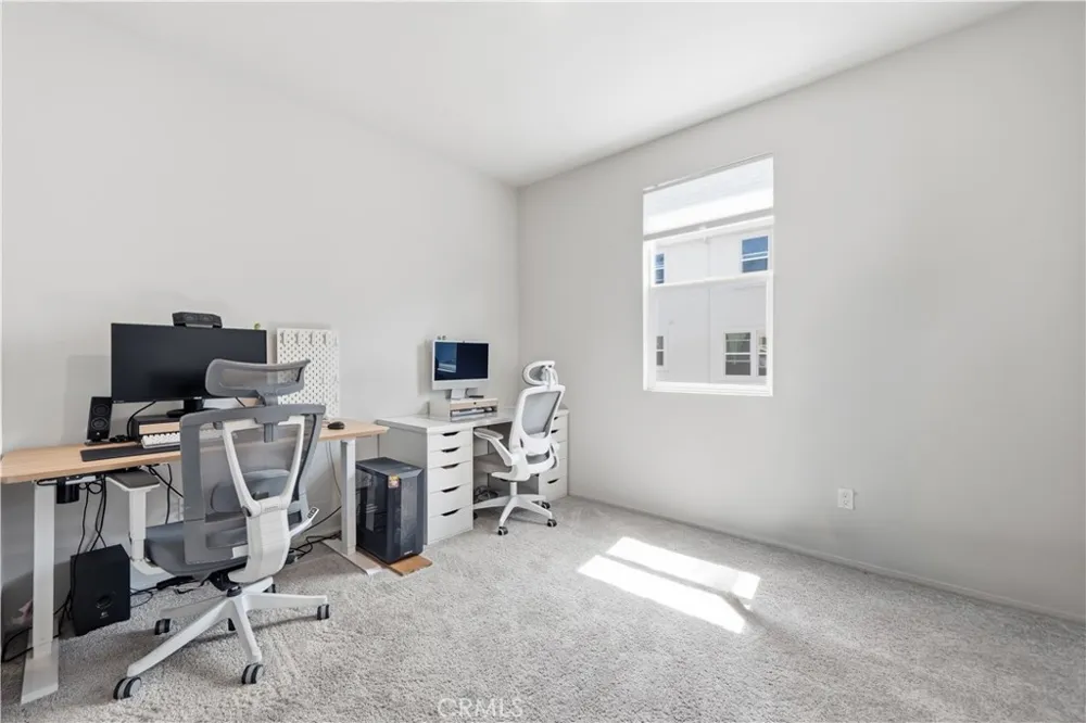 1756 Cayton Loop West Covina, CA 91790