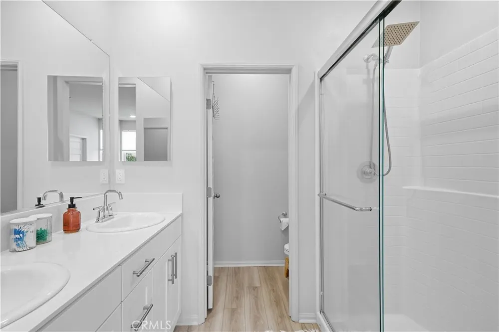 1756 Cayton Loop West Covina, CA 91790