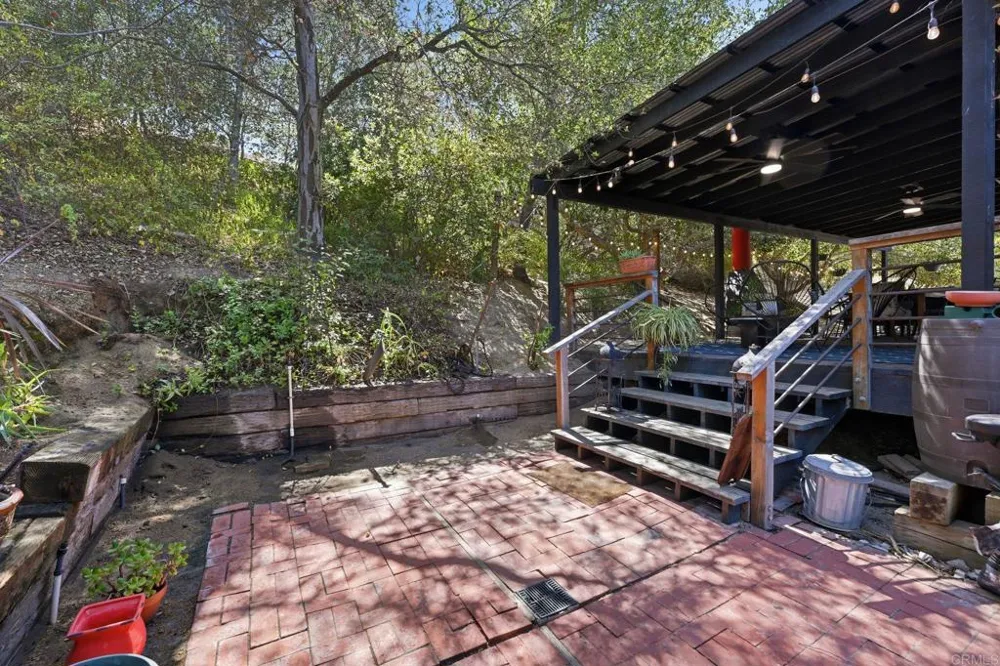 1866 Santa Margarita Fallbrook, CA 92028