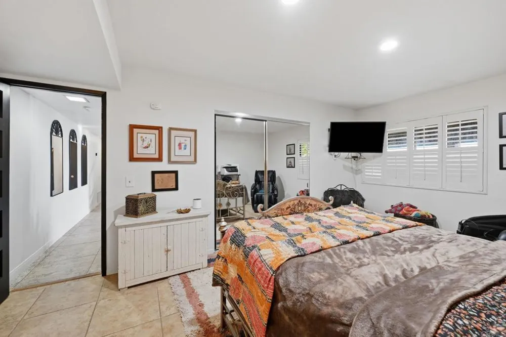 1866 Santa Margarita Fallbrook, CA 92028