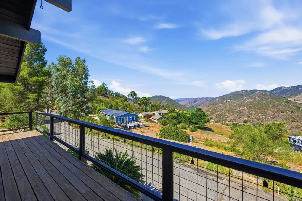 1866 Santa Margarita Fallbrook, CA 92028