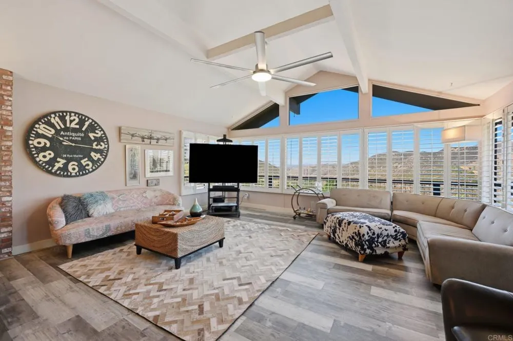 1866 Santa Margarita Fallbrook, CA 92028