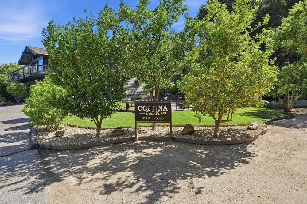 1866 Santa Margarita Fallbrook, CA 92028