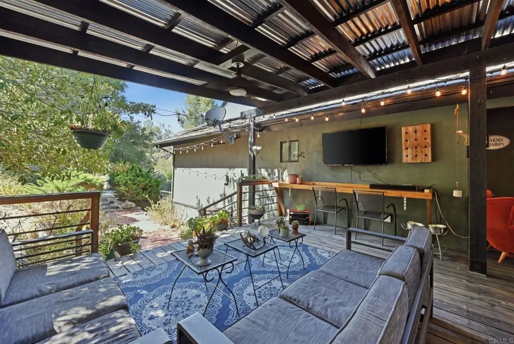 1866 Santa Margarita Fallbrook, CA 92028