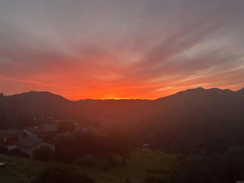 1866 Santa Margarita Fallbrook, CA 92028