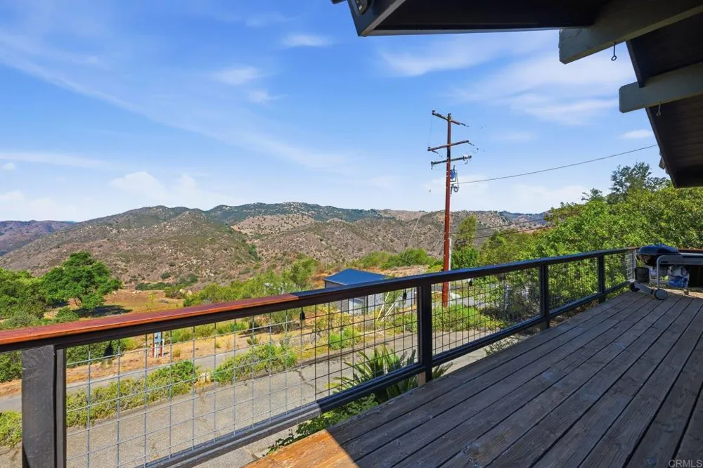 1866 Santa Margarita Fallbrook, CA 92028