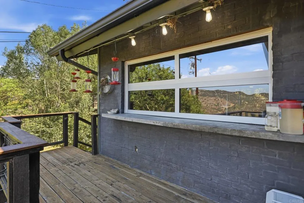 1866 Santa Margarita Fallbrook, CA 92028