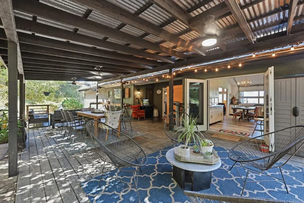1866 Santa Margarita Fallbrook, CA 92028