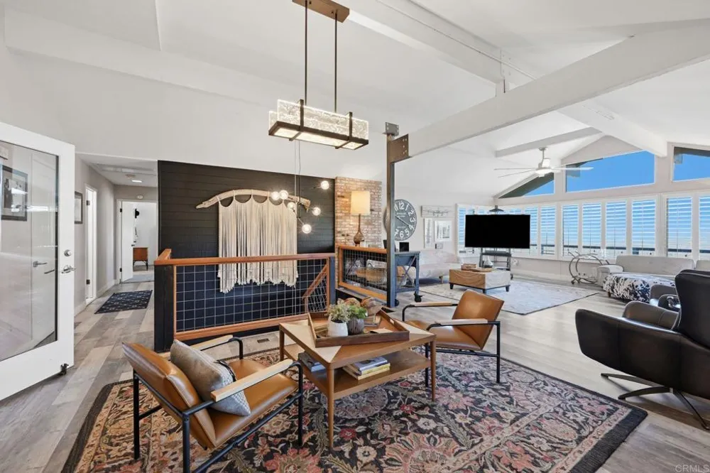 1866 Santa Margarita Fallbrook, CA 92028