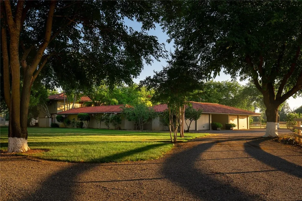 5521 Churn Creek Road Redding, CA 96002