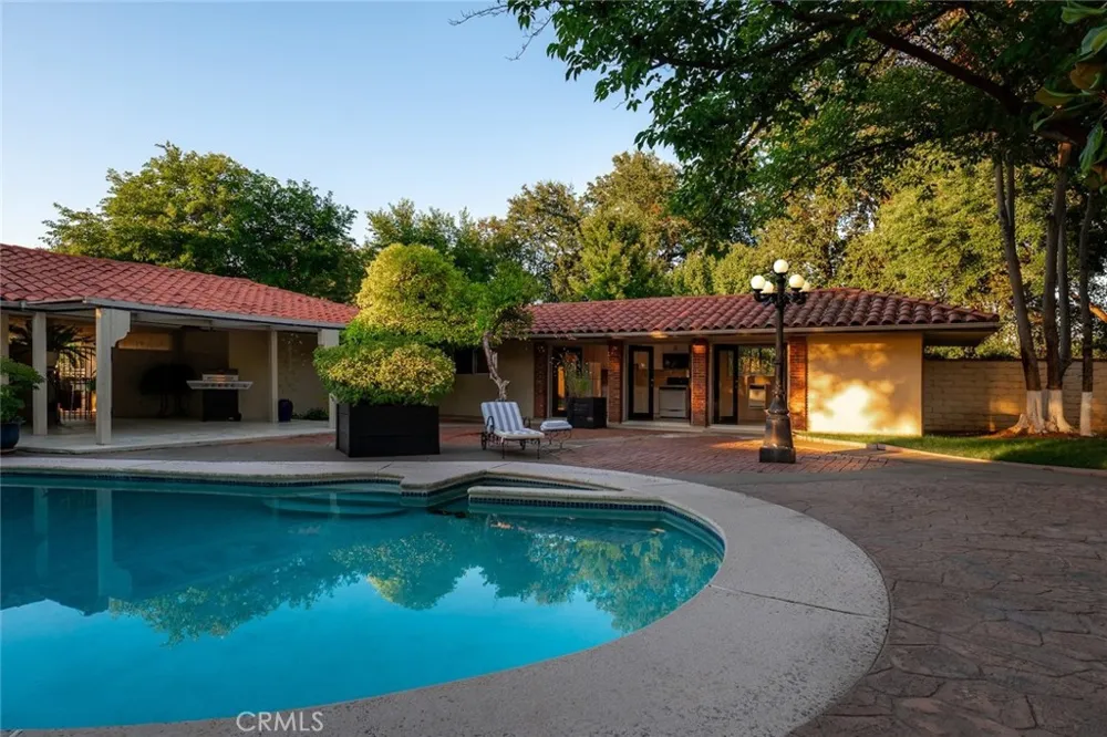 5521 Churn Creek Road Redding, CA 96002