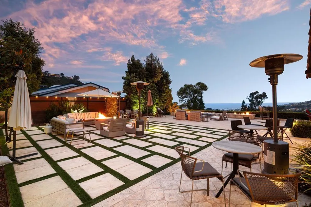 7853 Via Capri La Jolla, CA 92037