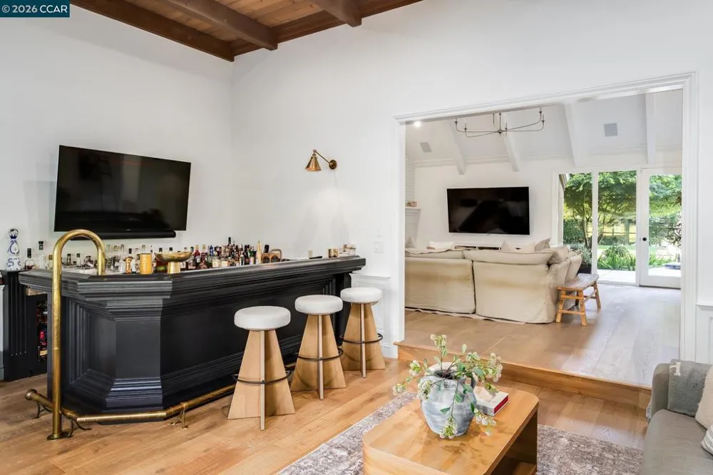 134 Pepperwood Ct Danville, CA 94506