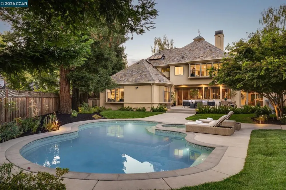 134 Pepperwood Ct Danville, CA 94506