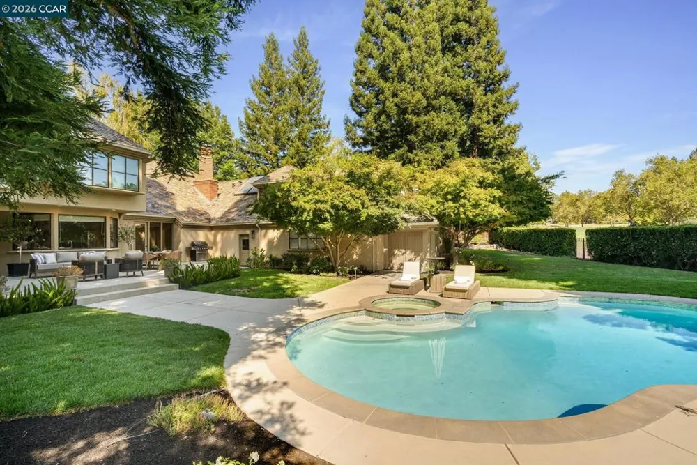 134 Pepperwood Ct Danville, CA 94506