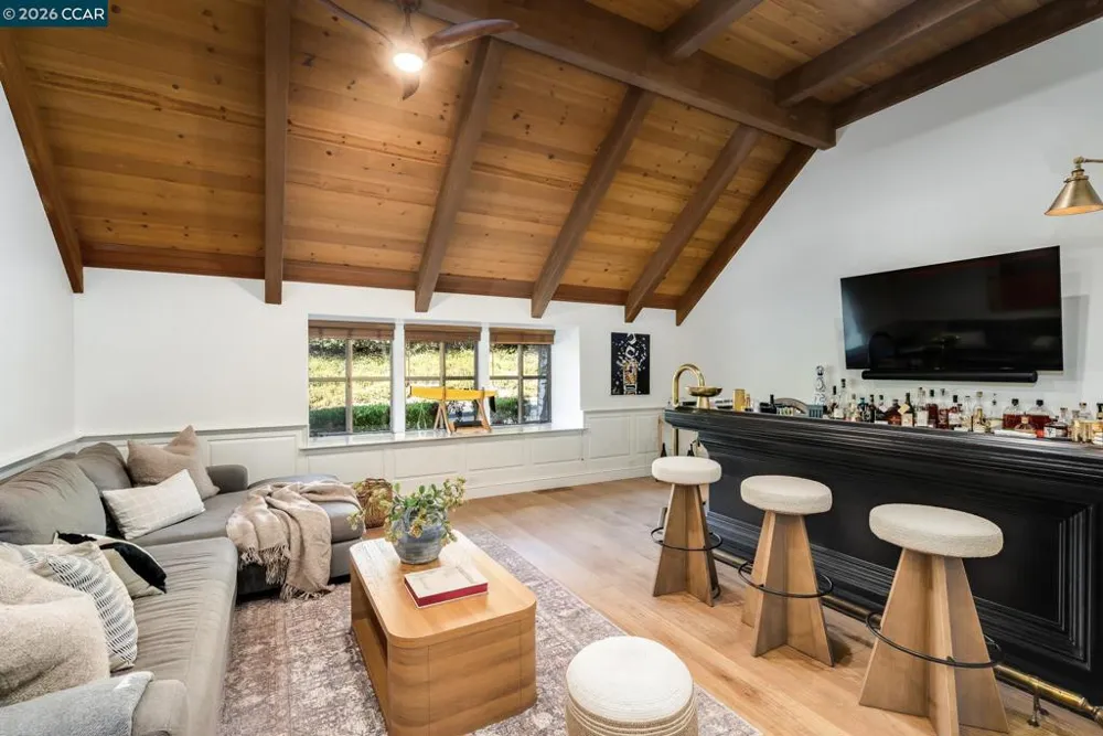 134 Pepperwood Ct Danville, CA 94506