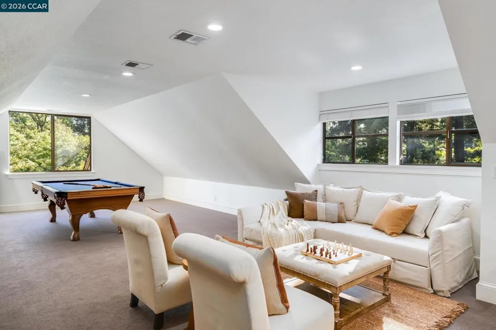 134 Pepperwood Ct Danville, CA 94506