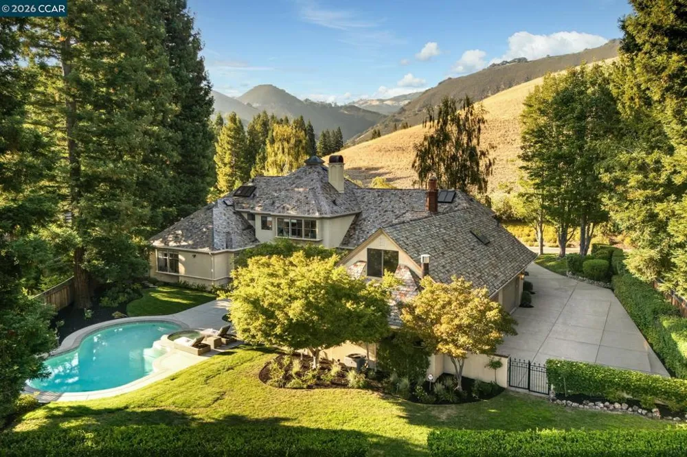 134 Pepperwood Ct Danville, CA 94506