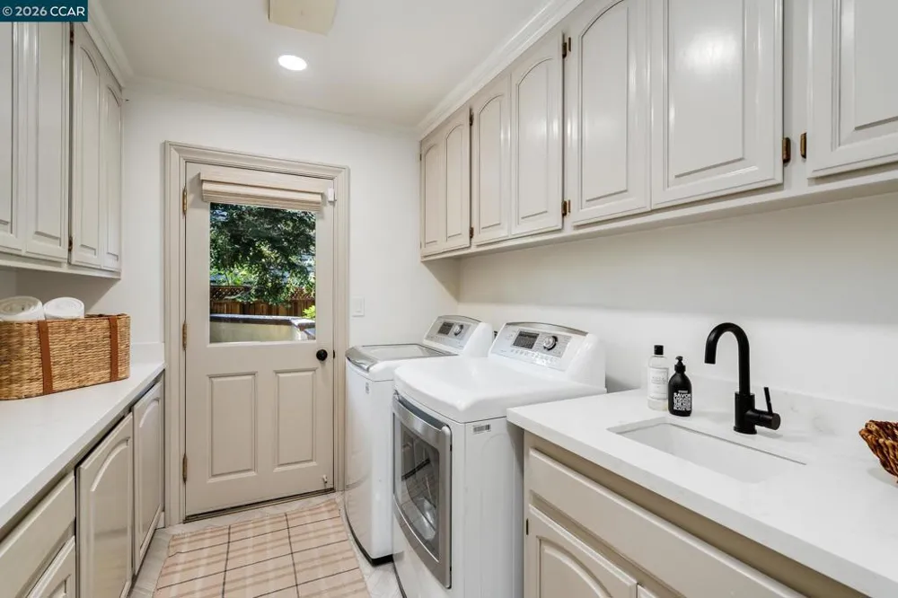 134 Pepperwood Ct Danville, CA 94506