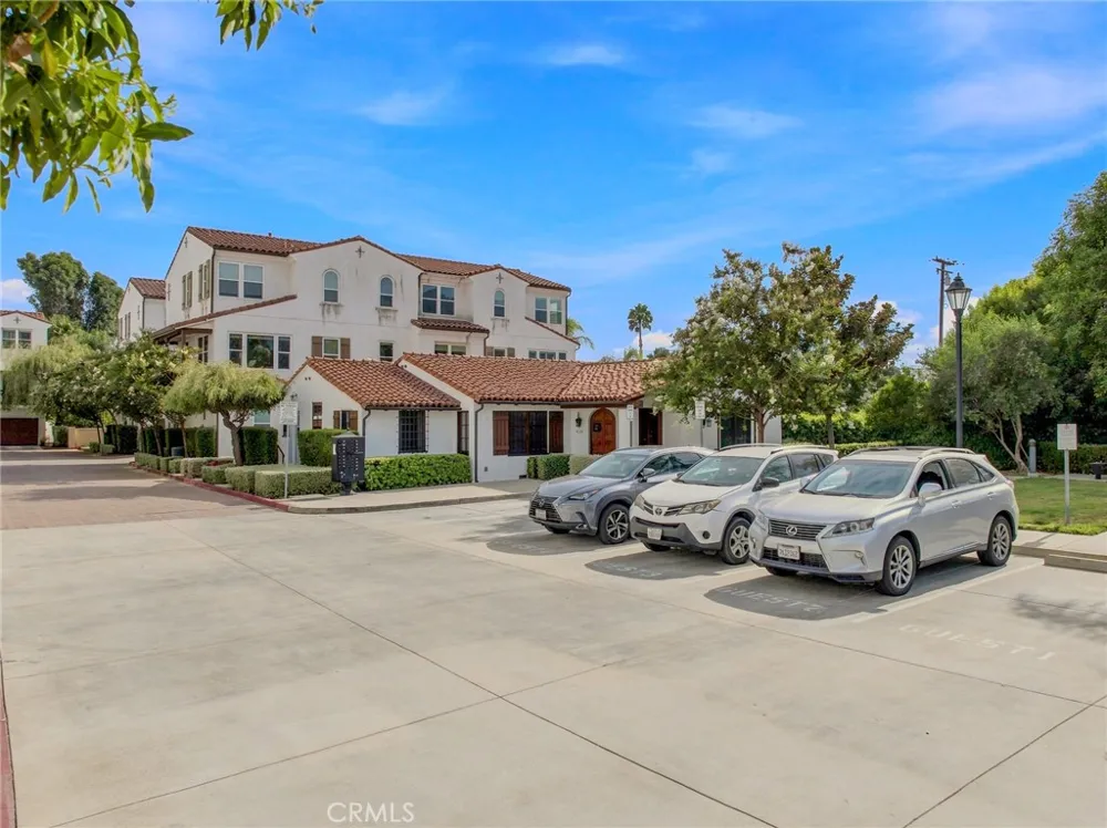 438 W Duarte Monrovia, CA 91016