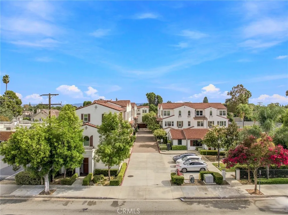 438 W Duarte Monrovia, CA 91016