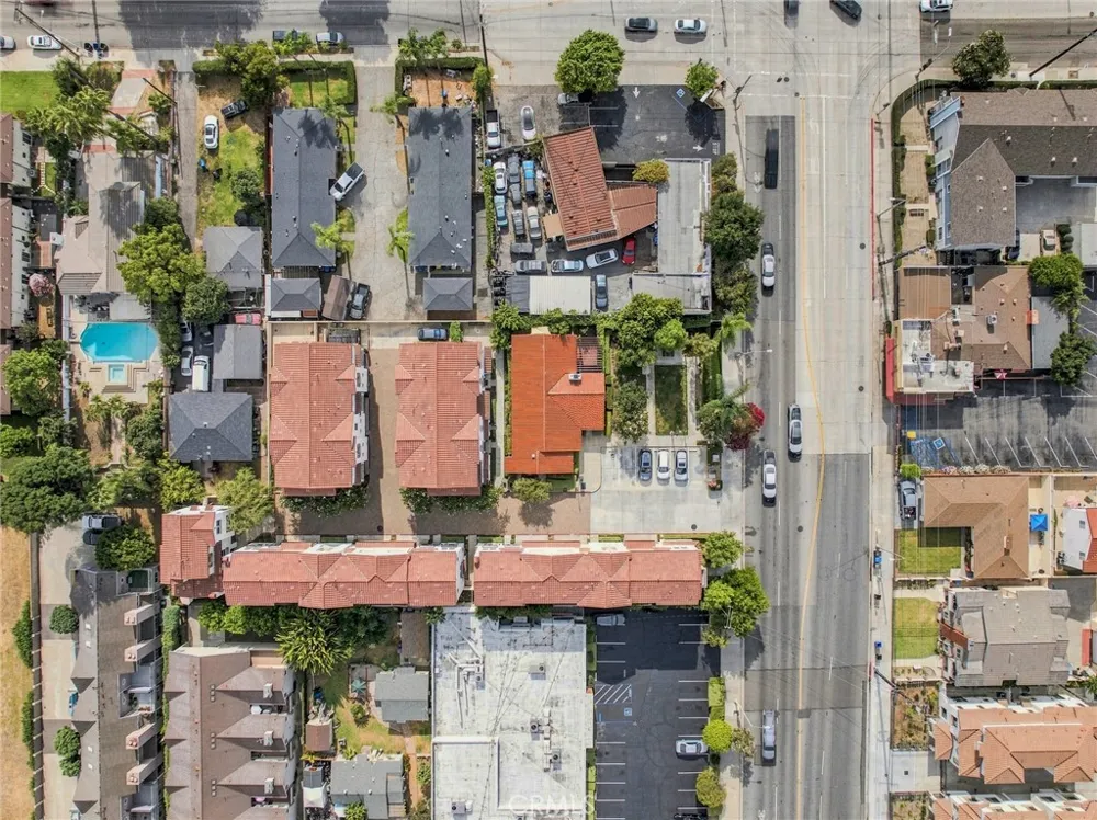 438 W Duarte Monrovia, CA 91016